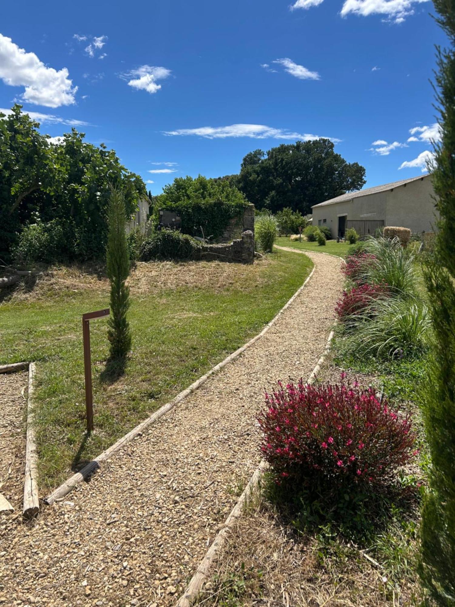 Sous Les Etoiles En Provence, Gite Les Bambous Lurs Экстерьер фото